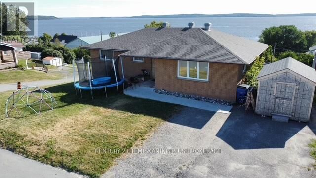 411 Ferguson Avenue  Temiskaming Shores (Haileybury) ON P0J 1K0 photo