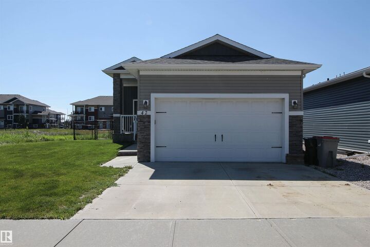 Property Photo: 42 Sun Meadows Close AB T7Z 0K1