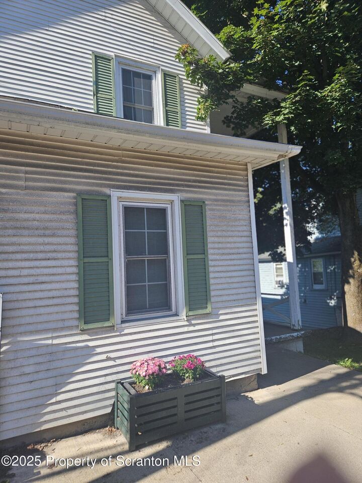 Property Photo:  105 College Avenue  PA 18419 