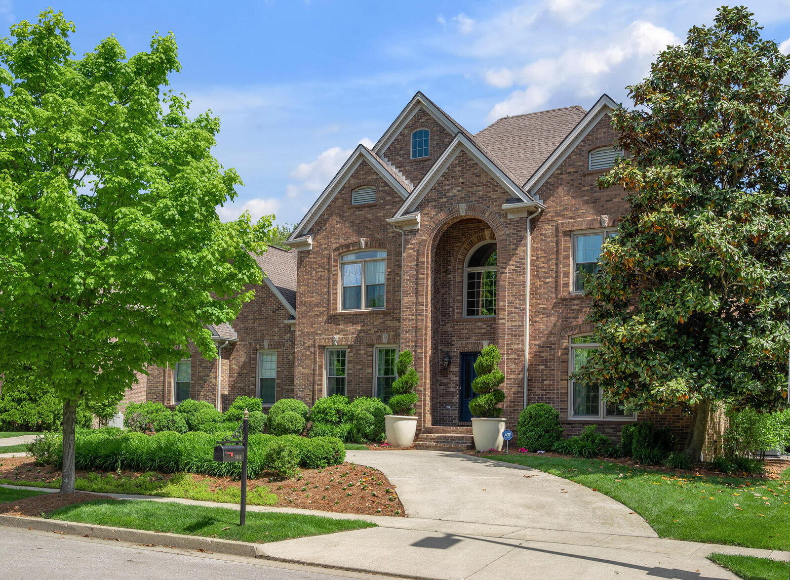 Property Photo:  1313 Cordele Lane  KY 40513 