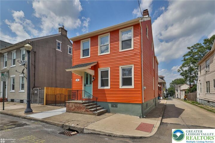 Property Photo: 55 E North Street PA 18018