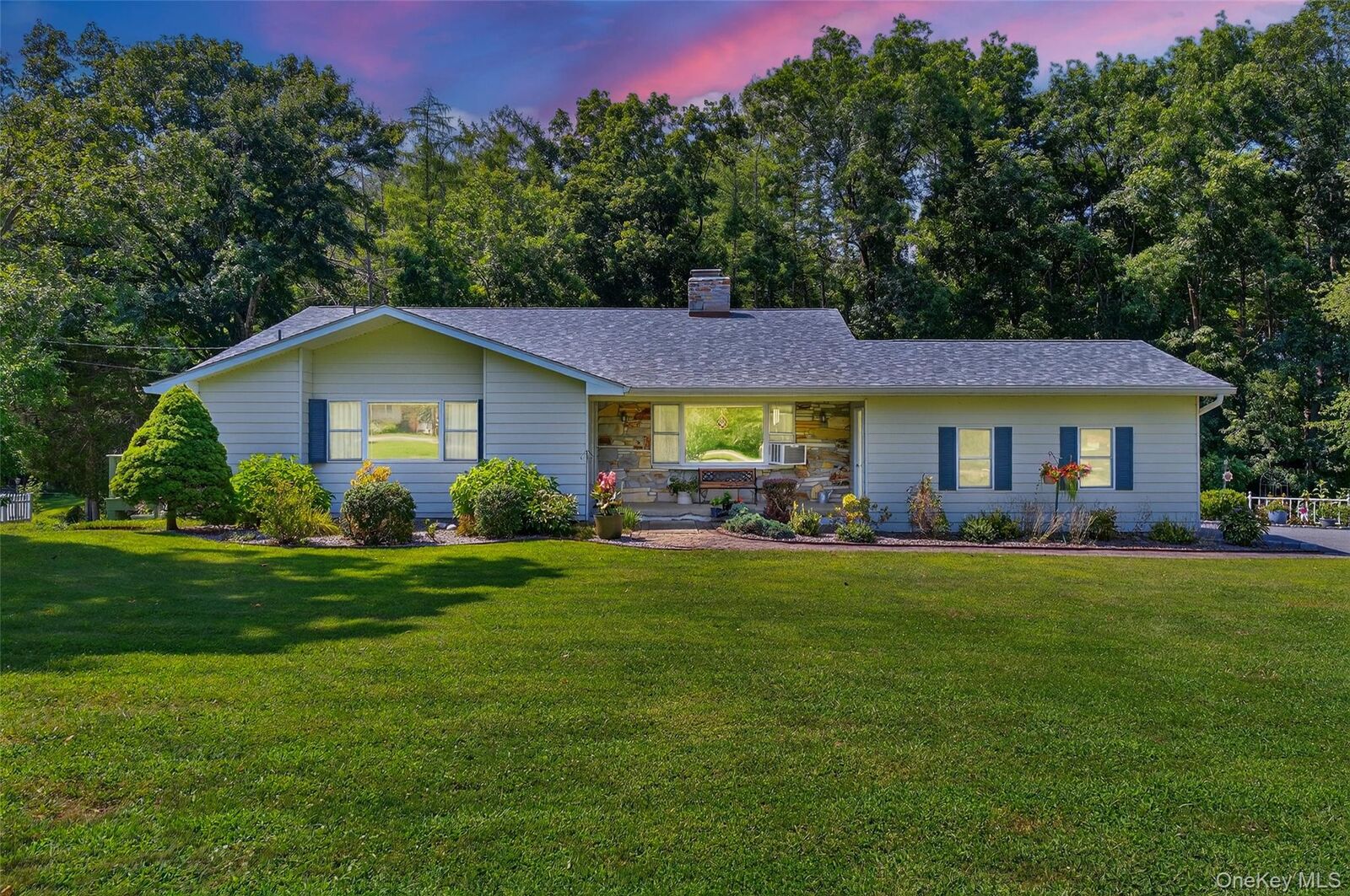 Property Photo:  11 Taconic Drive  NY 12533 