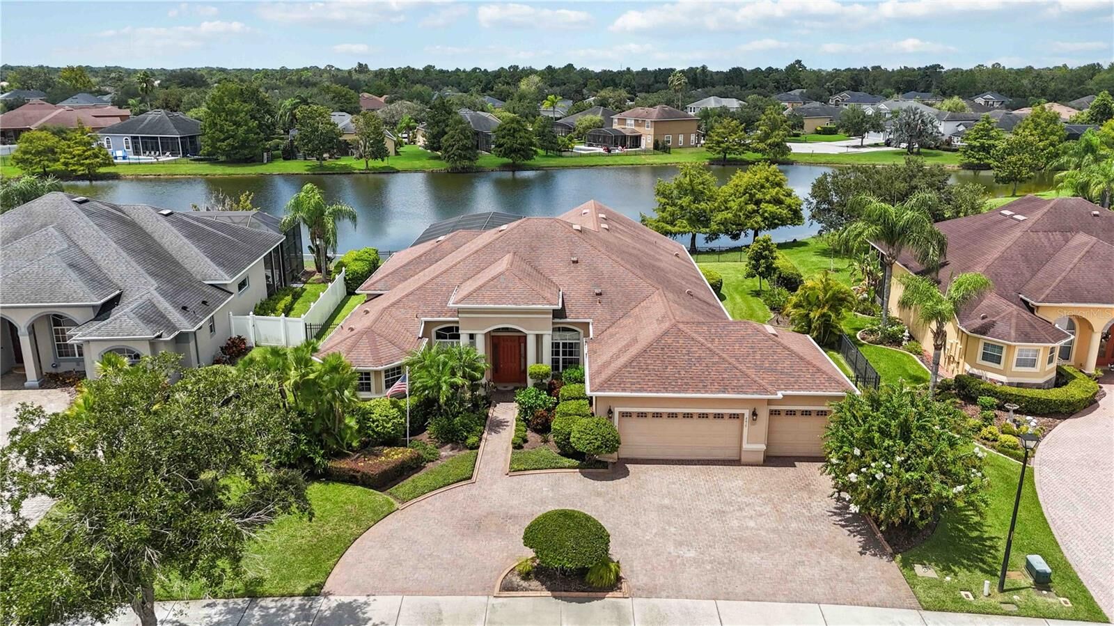 Property Photo: 2415 Sterling Creek Parkway FL 32766