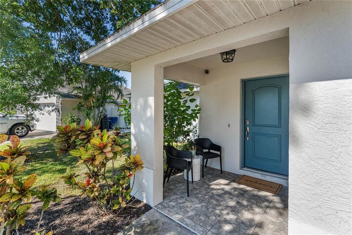 Property Photo: 5471 Cynthia Lane FL 34235