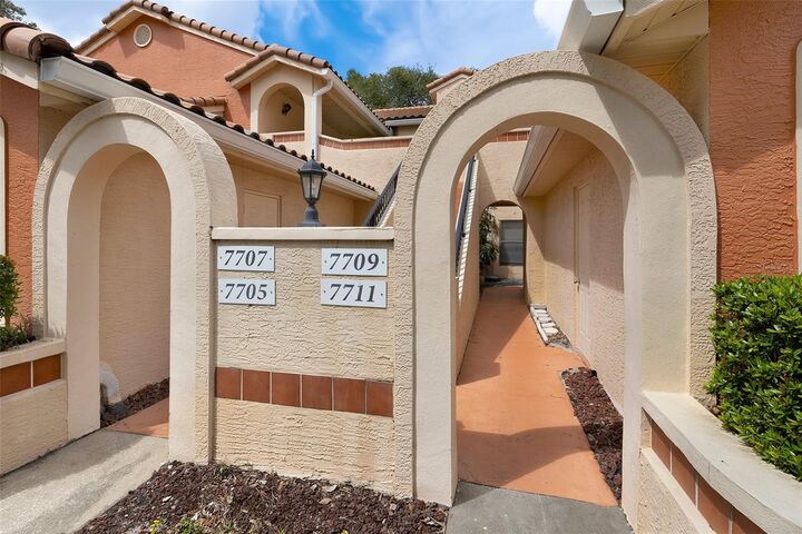 Property Photo: 7711 Sugar Bend Drive 7711 FL 32819