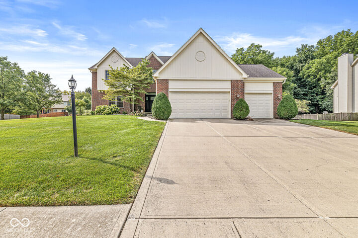 Property Photo:  8825 Sommerwood Drive  IN 46060 