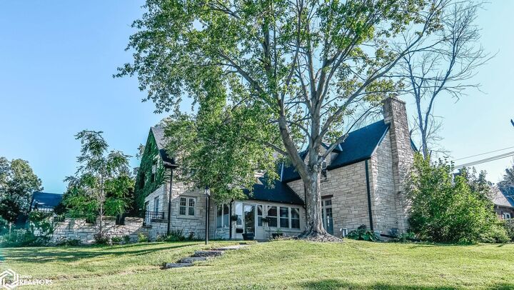 Property Photo: 805 Jerome Street IA 50158