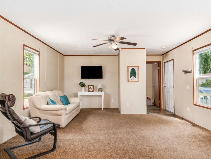 Property Photo: 1336 Lauren Drive IL 60548