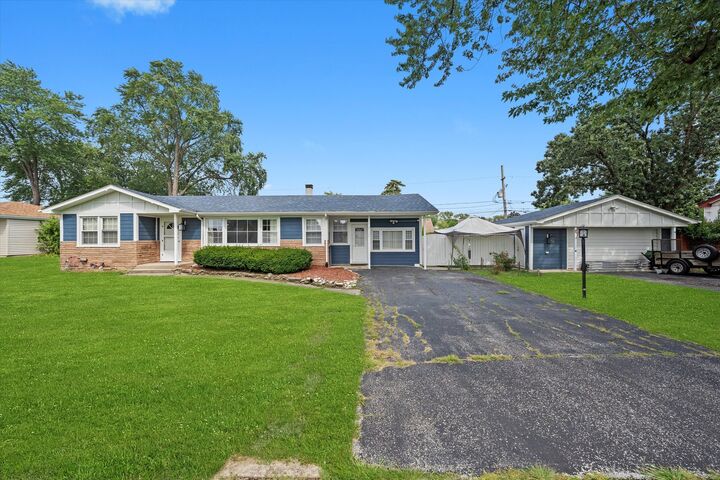 Property Photo: 8125 Mobile Avenue IL 60459