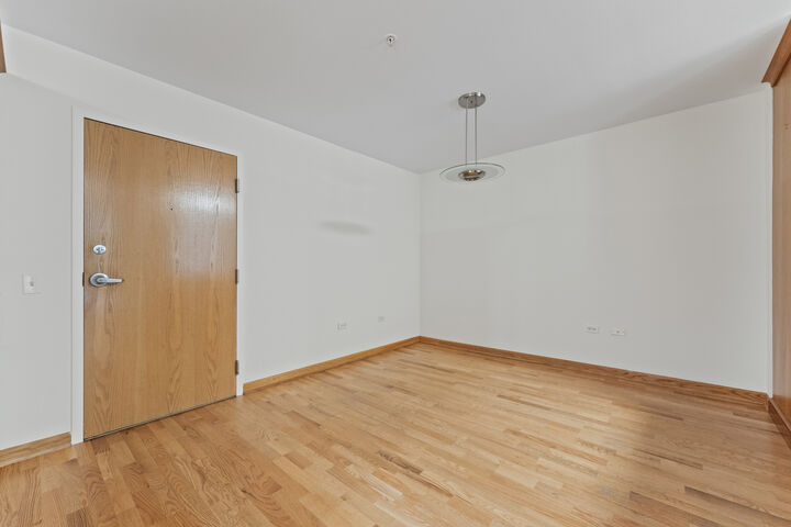 Property Photo: 705 11th Street 205 IL 60091