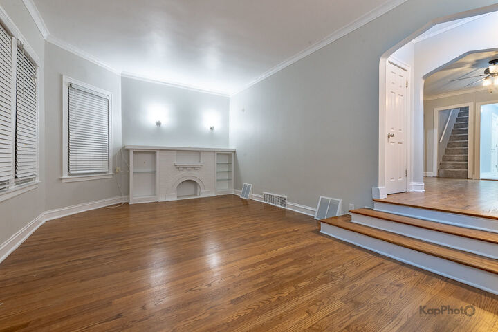 Property Photo: 8105 S Princeton Avenue IL 60620
