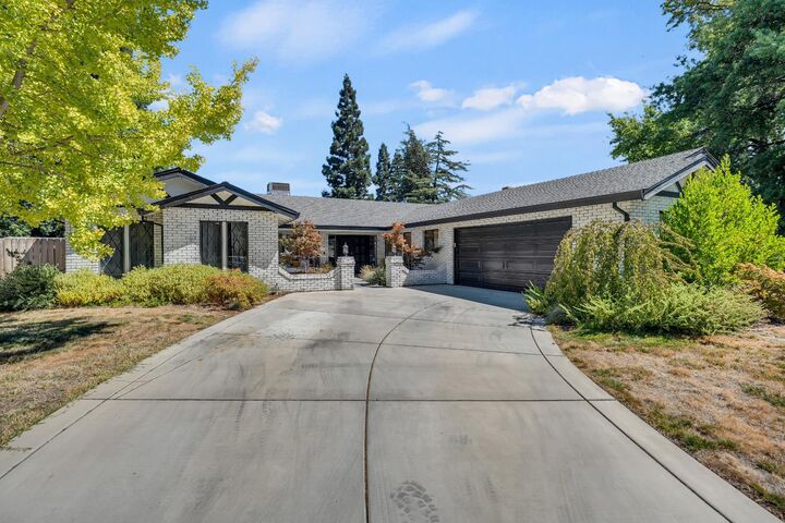 Property Photo: 8613 Gaines Avenue CA 95662
