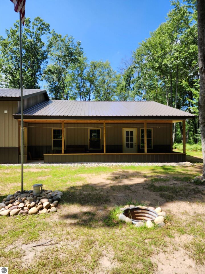 Property Photo: 6698 Birdsong Road MI 48629