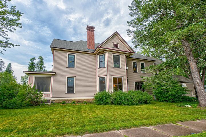Property Photo: 1302 4th Street WI 54016