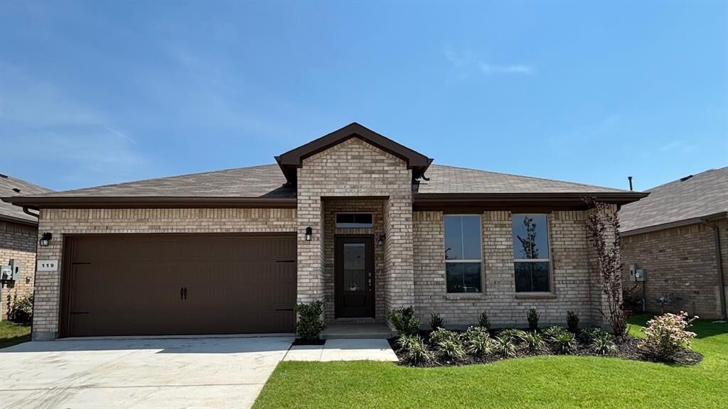 Property Photo:  119 Goodnight Court  TX 76033 