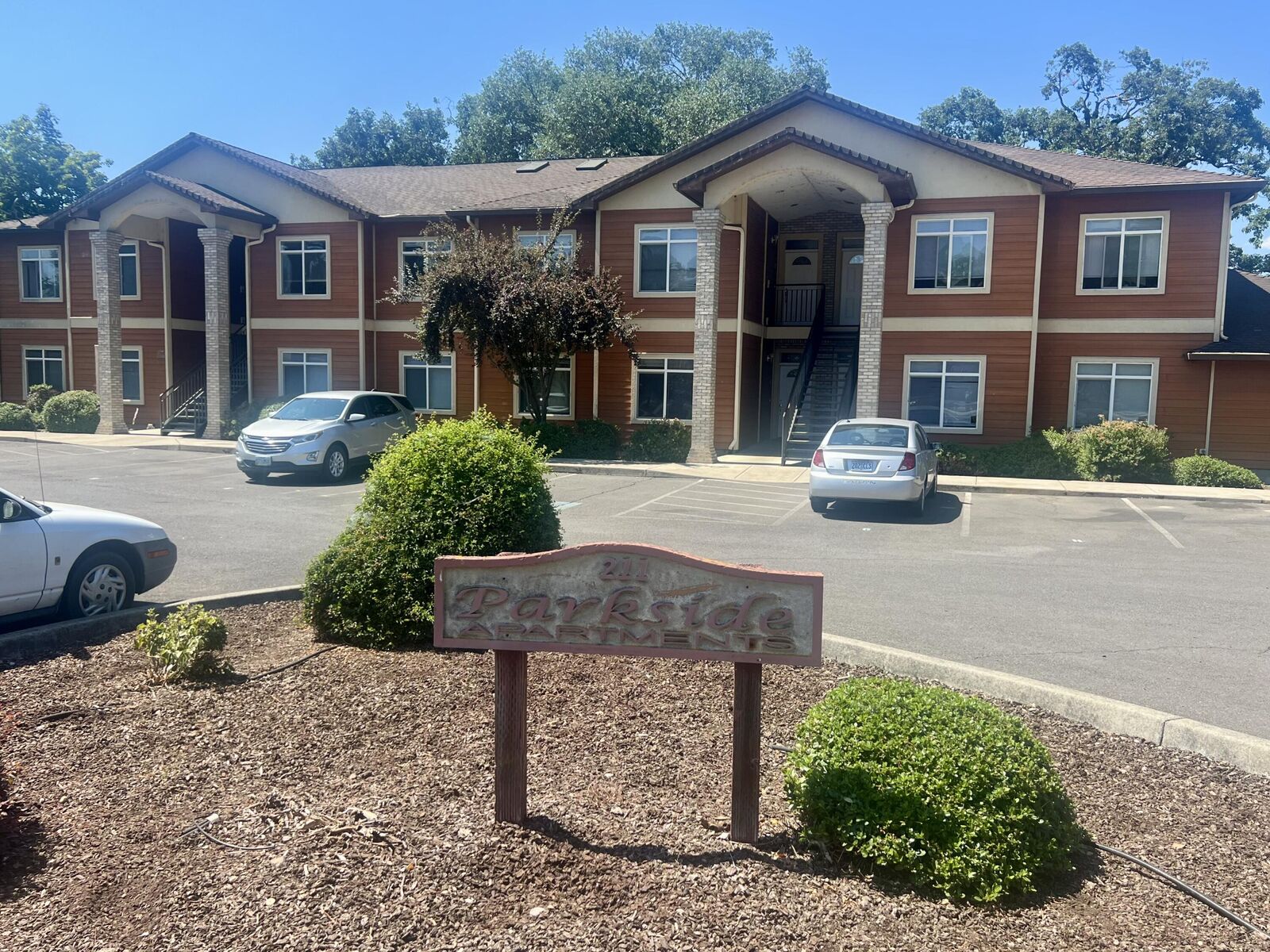 Property Photo:  211 N Shasta Avenue A-H  OR 97524 