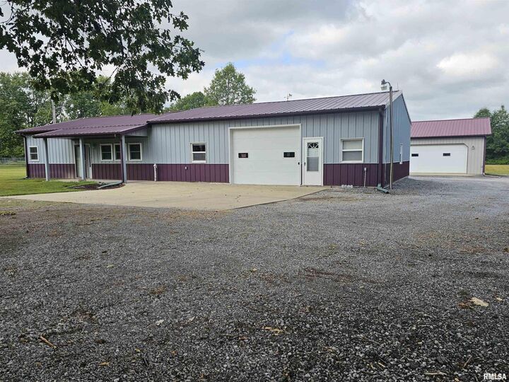 Property Photo:  8807 N Illinois Highway 148 Highway  IL 62864 