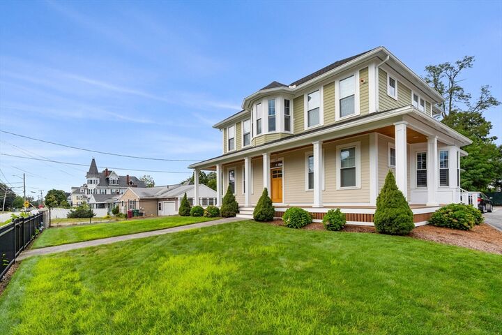 Property Photo:  1149 Middlesex St  MA 01851 