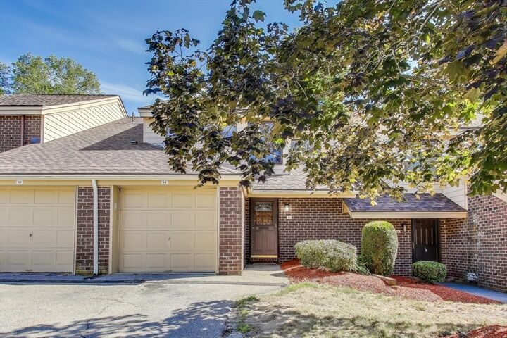 Property Photo:  14 Cherrywood Dr 14  MA 02072 