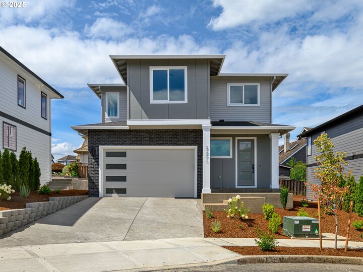Property Photo: 2271 SW Phyllis Pl OR 97080