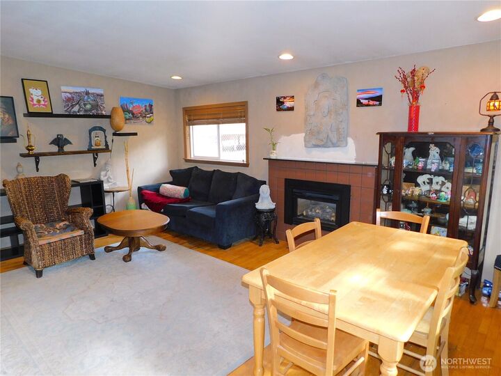 Property Photo:  30310  6th Avenue S  WA 98003 