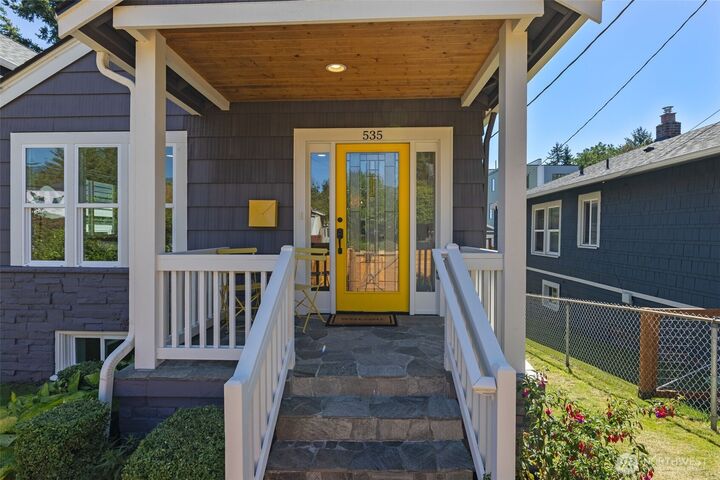 Property Photo: 535 N 73rd Street WA 98103