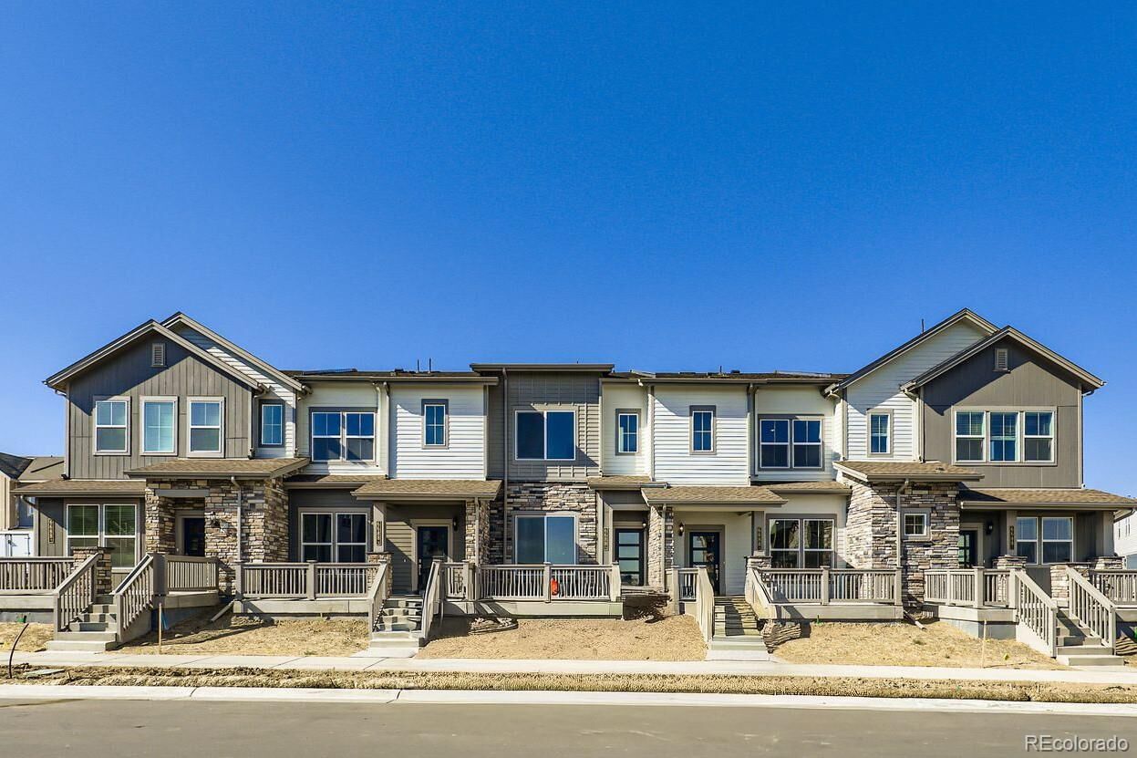 Property Photo: 6688 E 149th Avenue 4 CO 80602