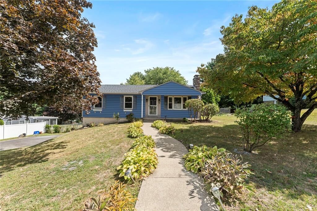 Property Photo:  66 Tanglewood Drive  RI 02893 