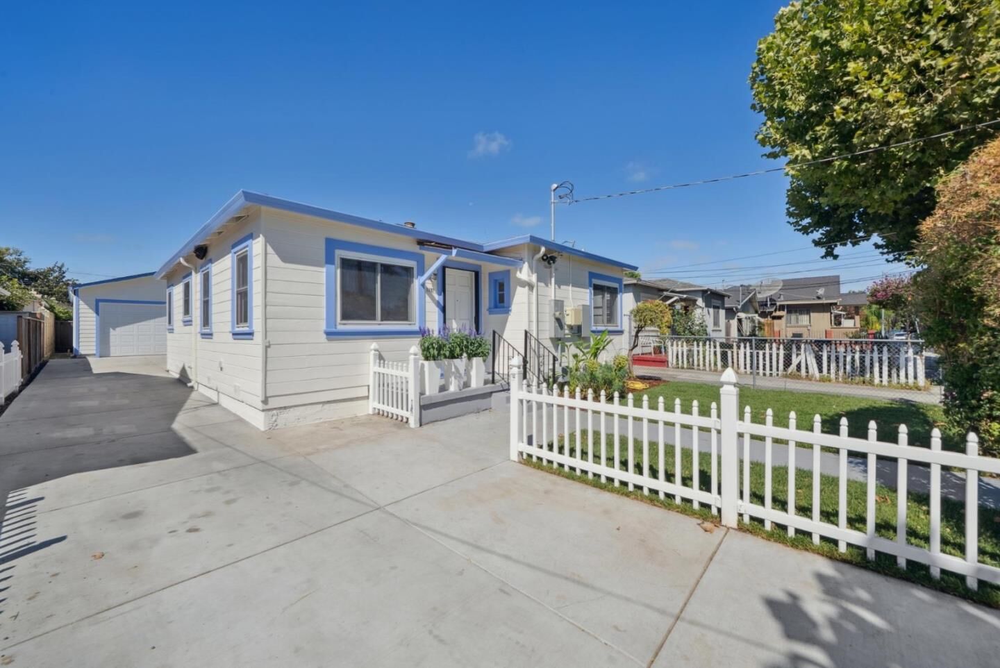 Property Photo: 1157 Plum Street CA 95110