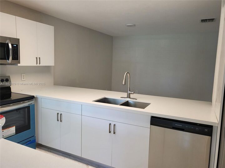 Property Photo: 22721 SW 88th Pl 3-19 FL 33190
