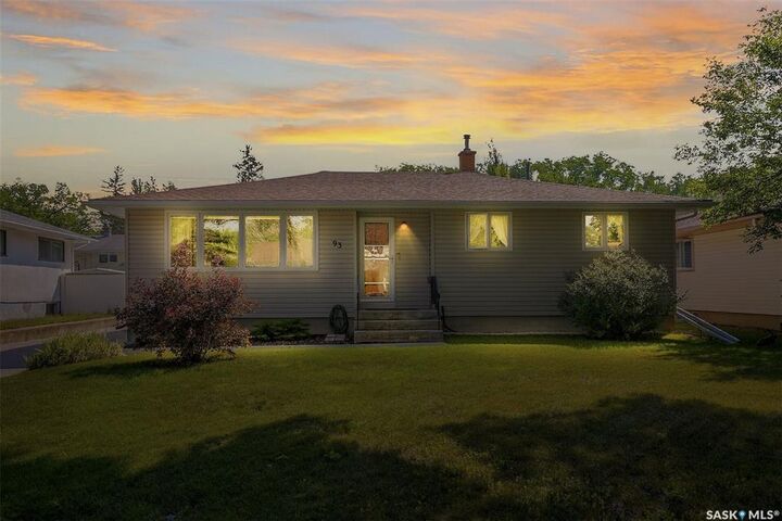 Photo de la propriété:  93 Bobolink Bay  SK S4S 4K2 