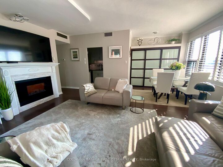 Property Photo: 556 Laurier Avenue W 506 ON K1R 7X2