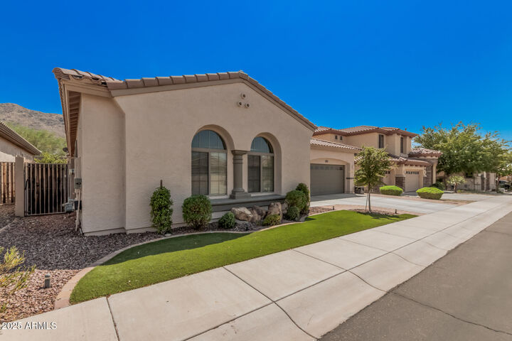Property Photo: 2313 W Mineral Road AZ 85041