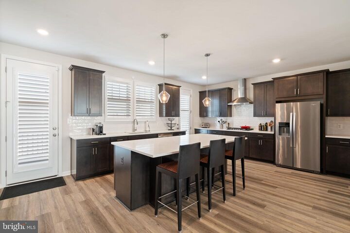 Property Photo: 9520 Barnes Loop VA 20110