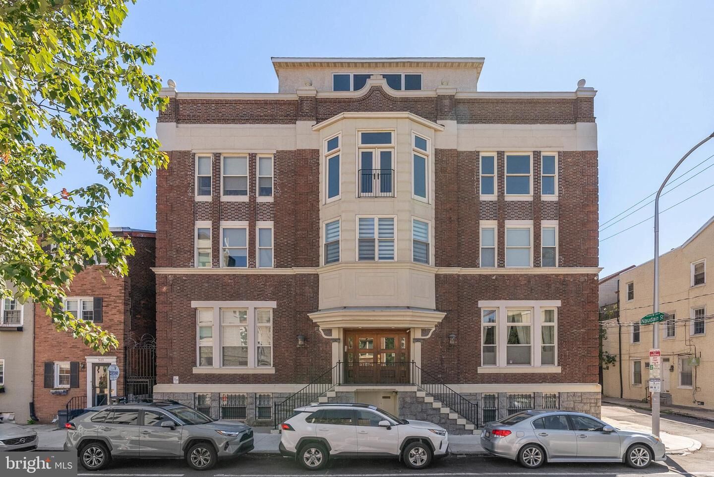 Property Photo: 511 S 21st Street 102 PA 19146