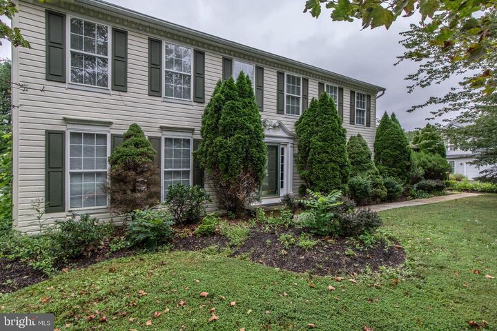 Property Photo:  5184 Lovering Drive  PA 18902 
