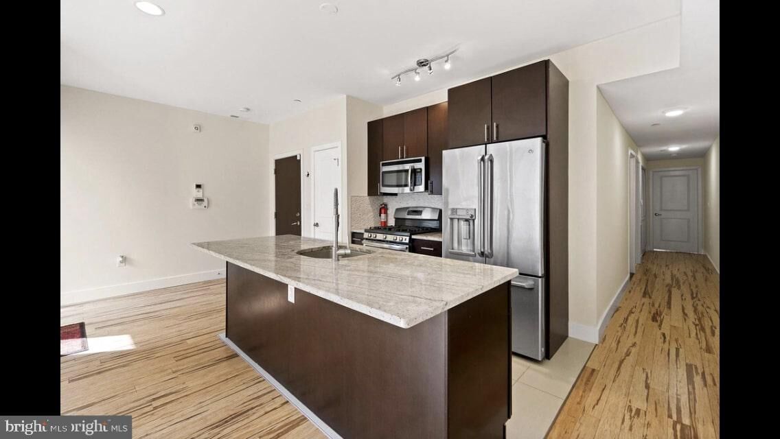 Property Photo: 902 N 16th Street 2 PA 19130