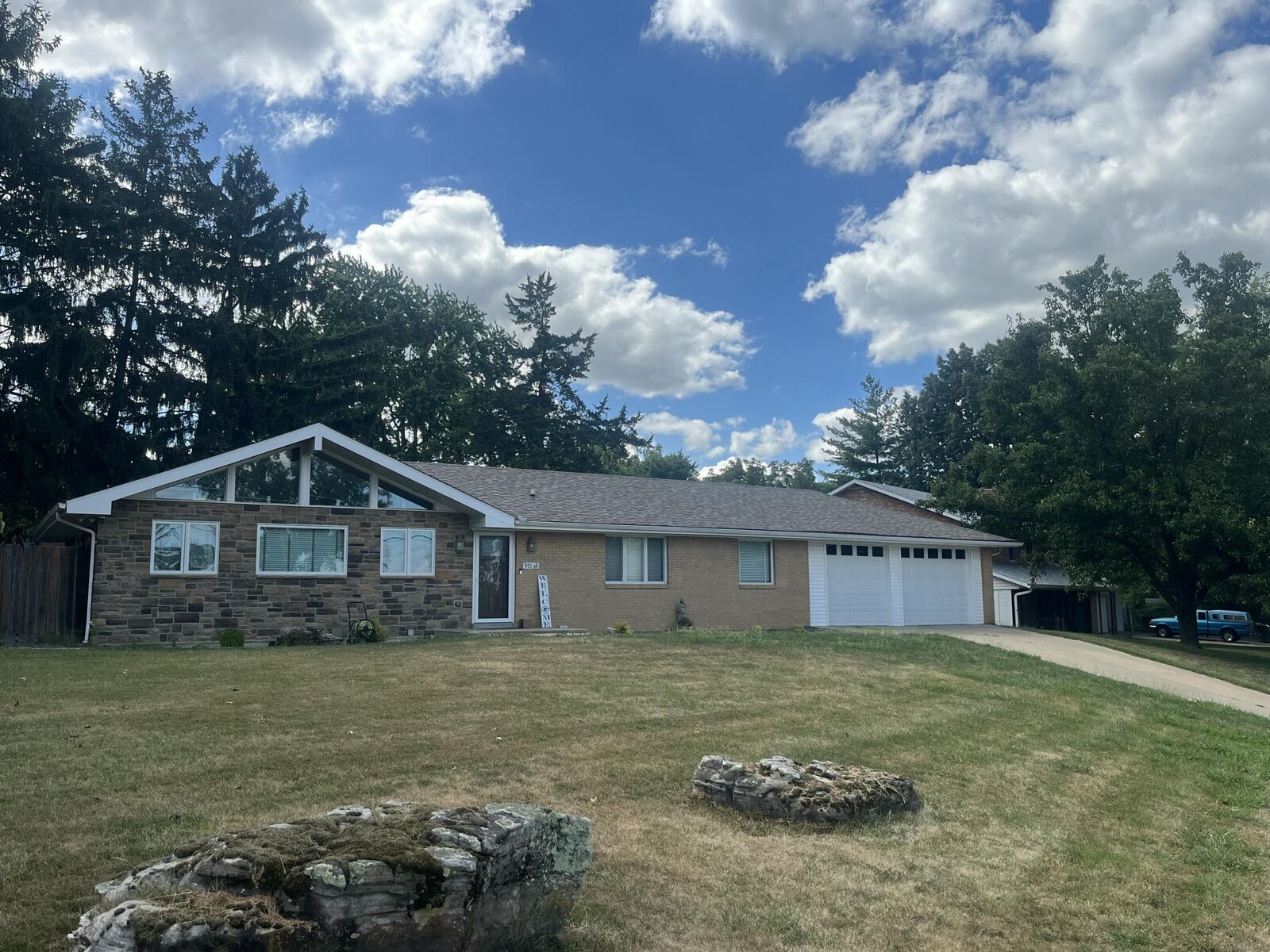 Property Photo: 901 Boonville Rd MO 65109