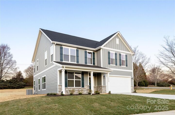 Property Photo: 1305 39th Avenue Place NE NC 28601