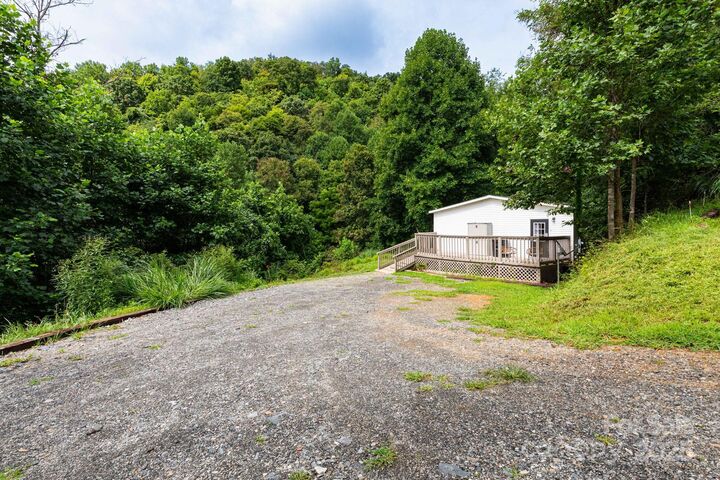 Property Photo: 205 Sleepy Hollow Drive NC 28754