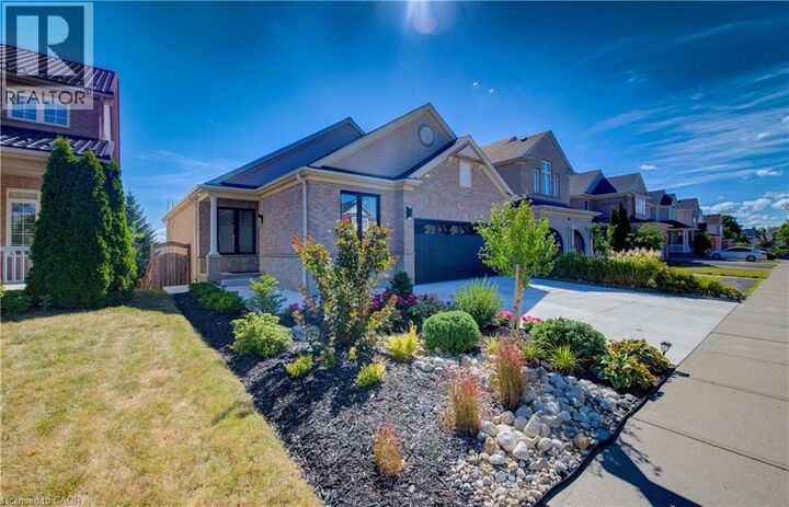 Photo de la propriété: 366 Pine Valley Drive ON N2P 2V4