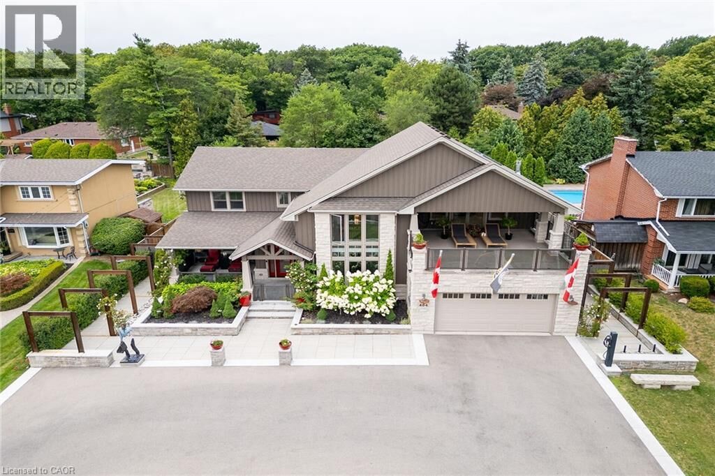 Property Photo: 404 East Mountain Brow Boulevard East ON L8T 1A7