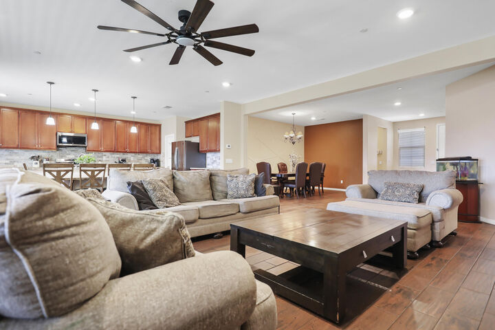 Property Photo:  43635 Aquila Street  CA 92203 