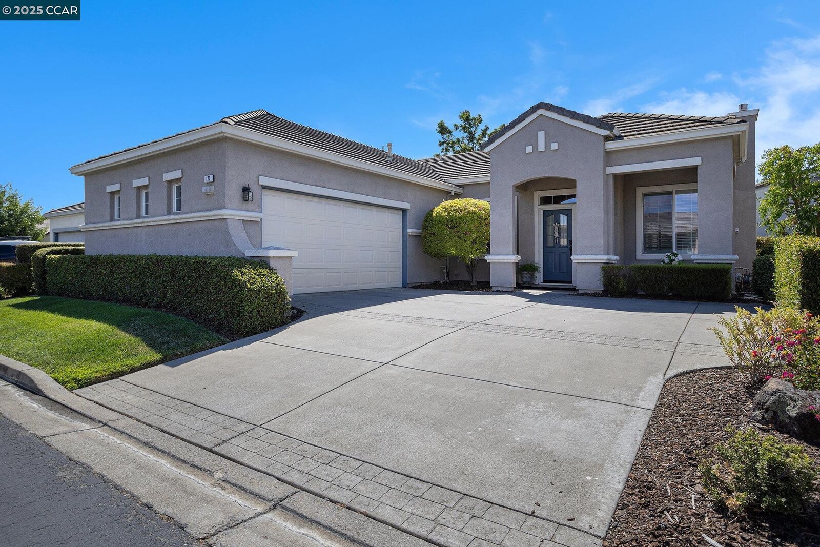 Property Photo: 124 Liberty Ln CA 94513