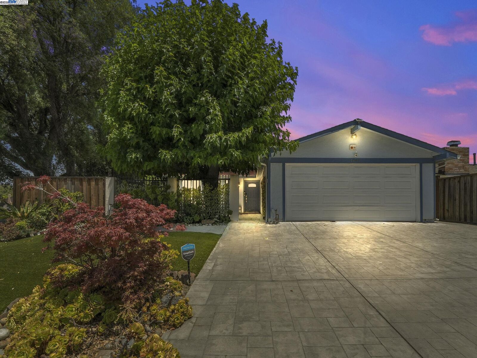 Property Photo: 1641 Rue Avati CA 95131