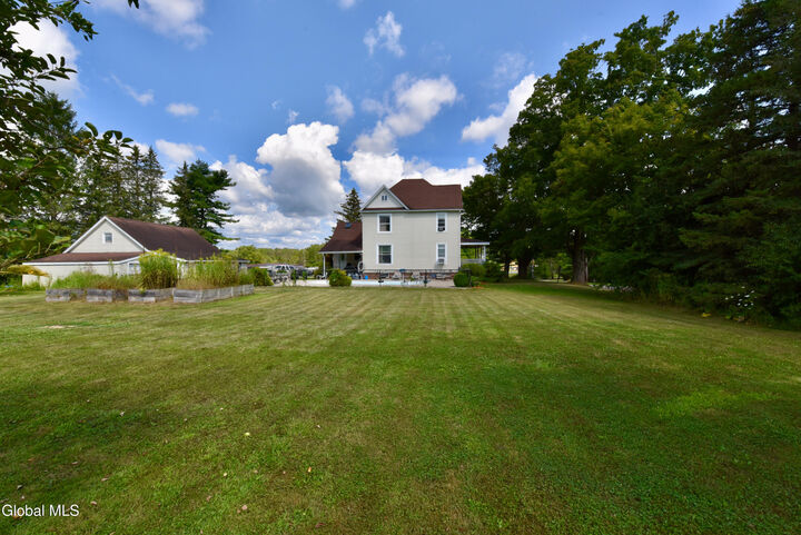 Property Photo:  114 S Melcher St Extension  NY 12095 