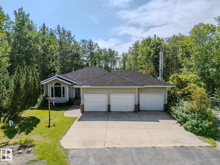 Property Photo: 54029 Rge Road 275 9 AB T7X 3S6