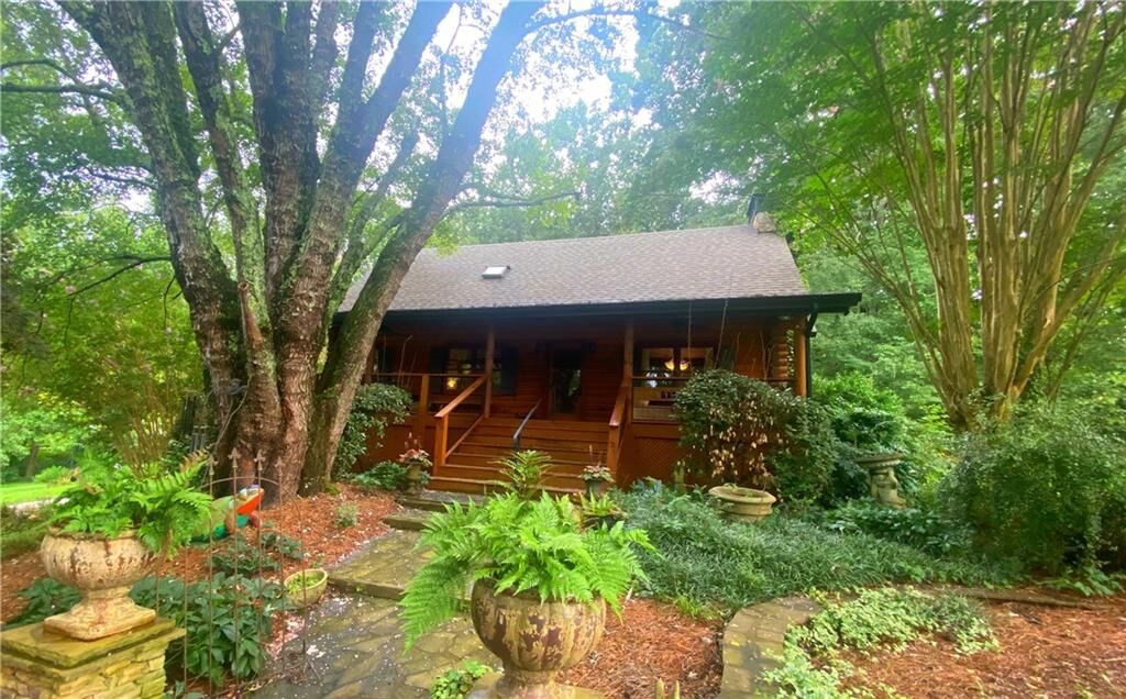 Property Photo:  415 Springwood Court  GA 30115 