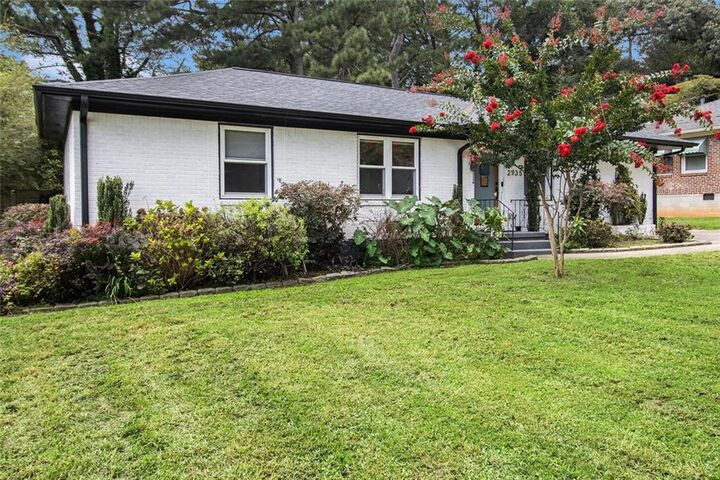 Property Photo: 2935 Gresham Road SE GA 30316
