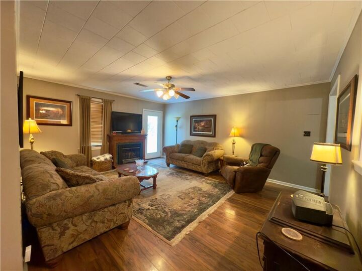 Property Photo:  727 Browntown Road  LA 71342 